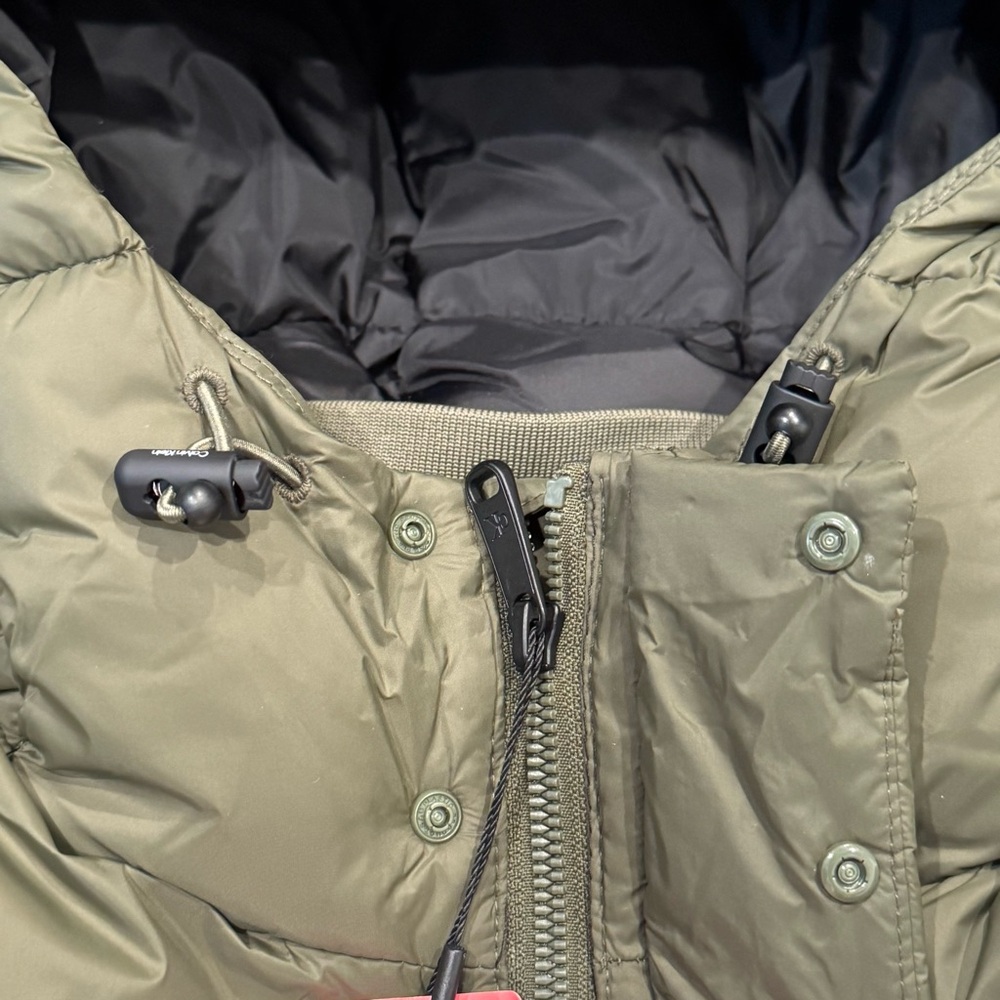 Calvin Klein Puffer Jacket sz SM - Picture 8 of 10